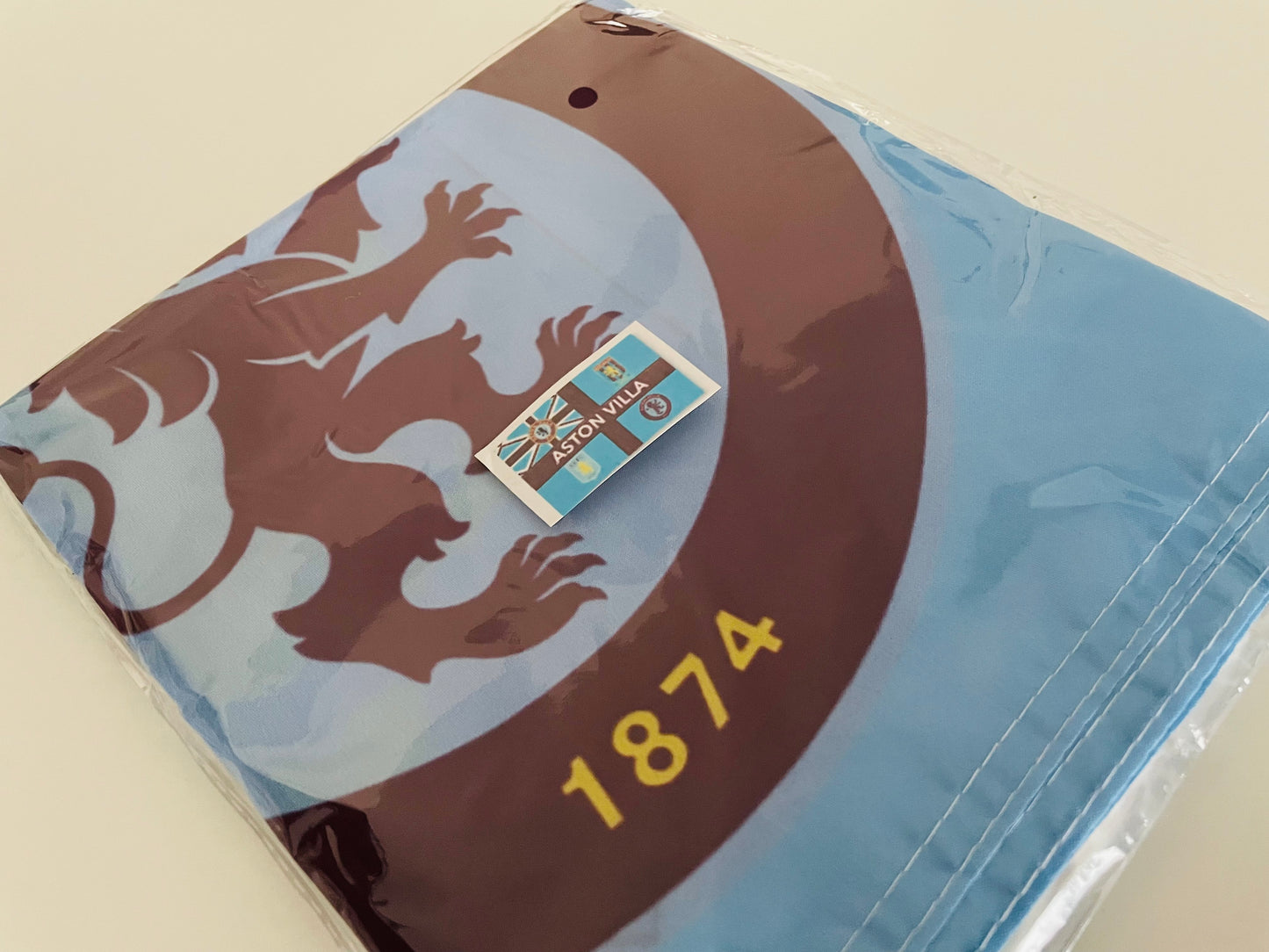 VILLA - 'CLASSIC VILLA RETRO BADGES' FLAG LIGHT BLUE (VIL09)