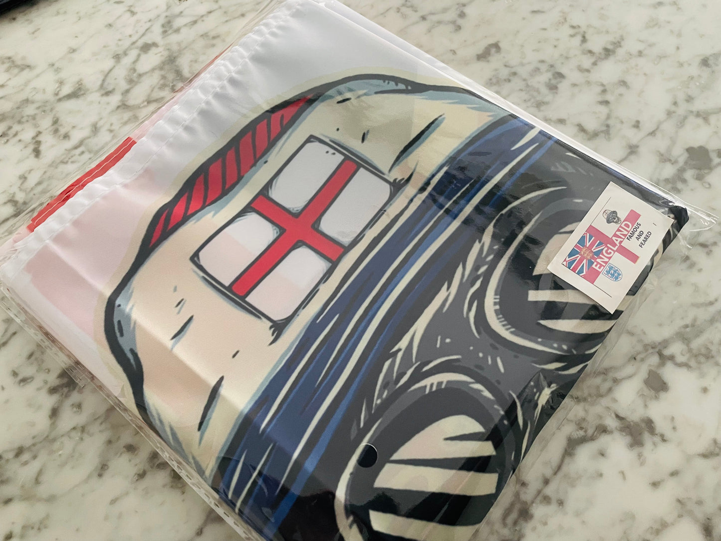 ENGLAND - 'FAMOUS AND FEARED' ST GEORGE CROSS FLAG (ENG06)