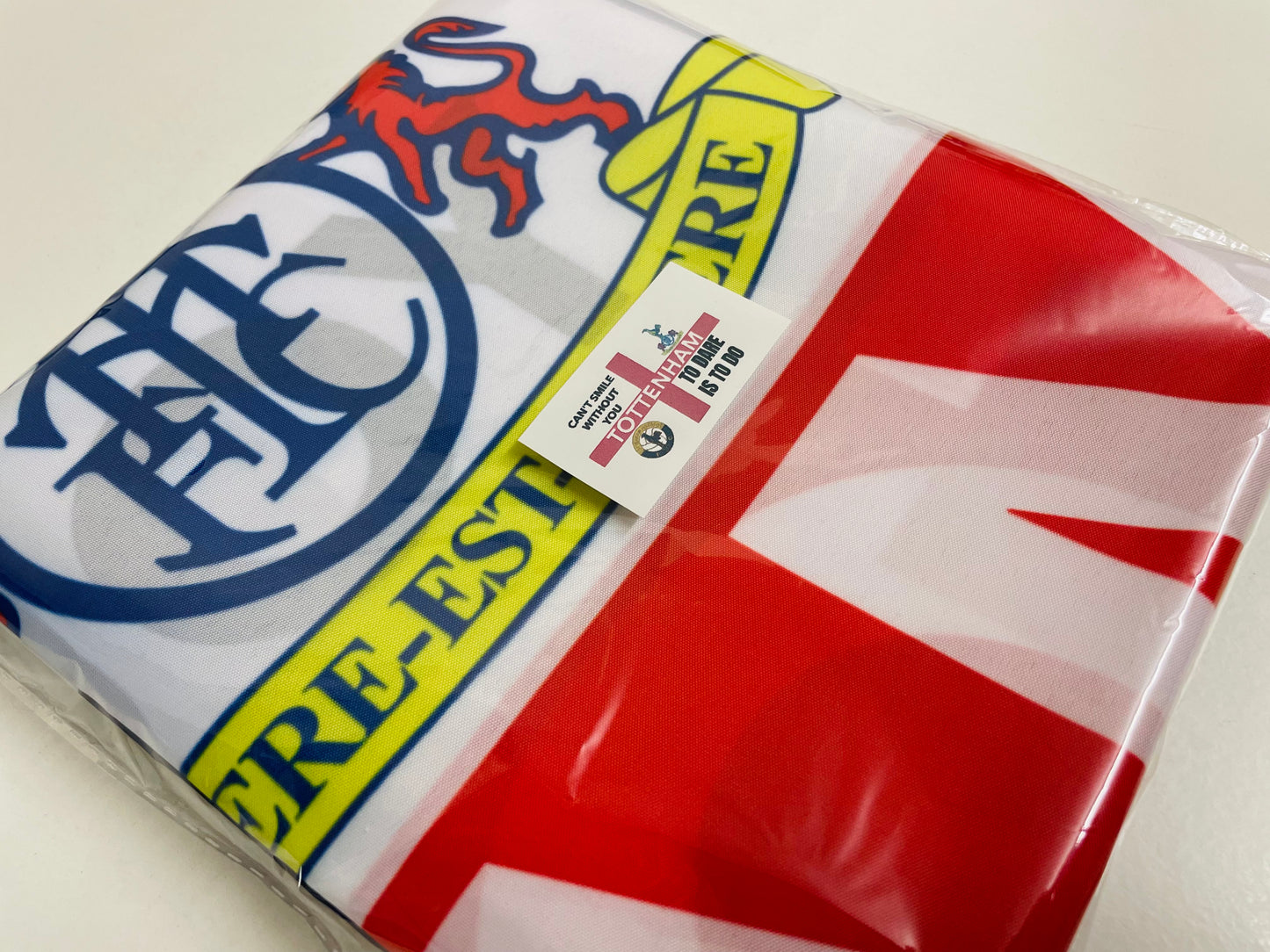 TOTTENHAM - CAN'T SMILE ST GEORGE FLAG (TOT27)