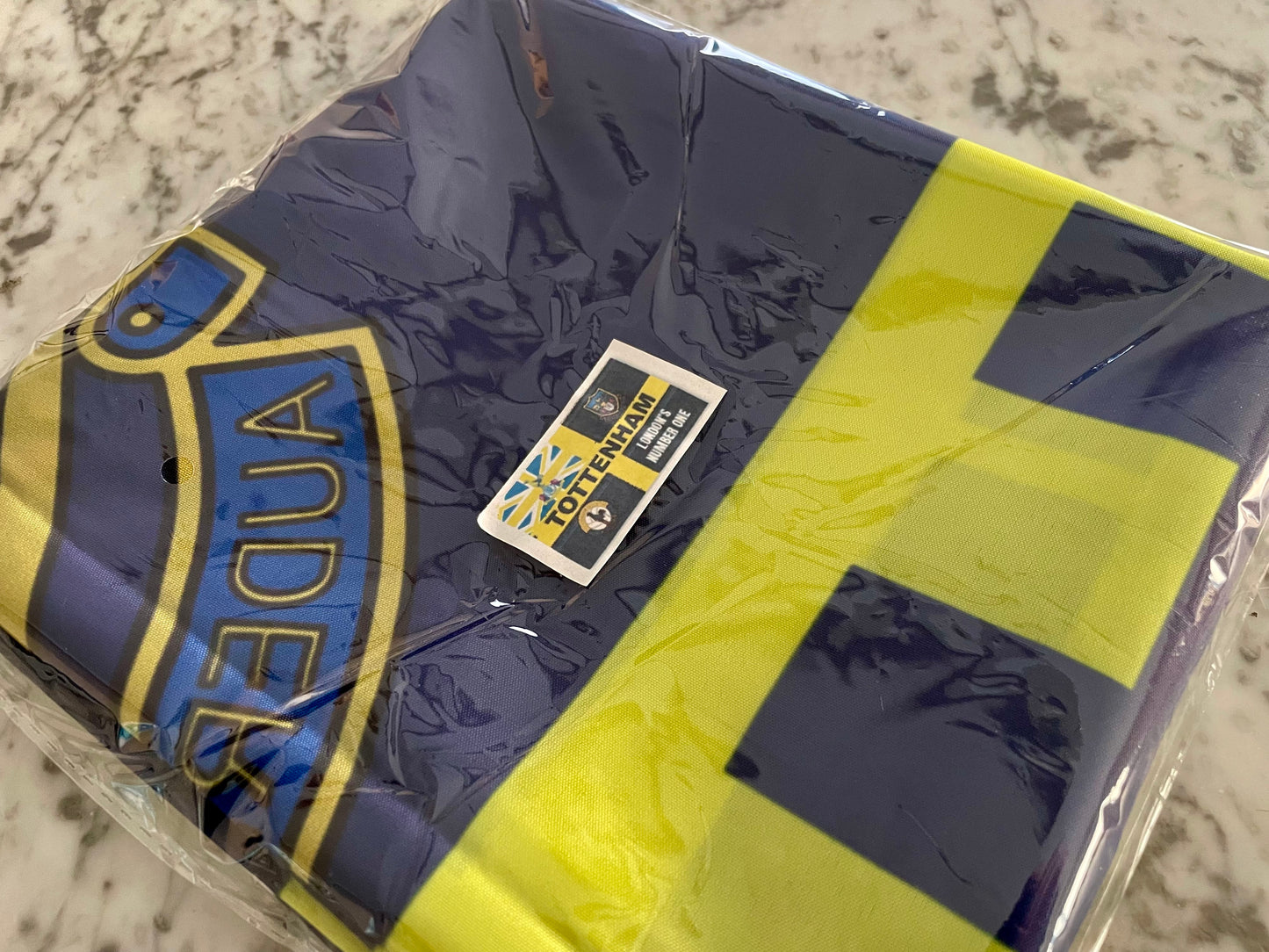 TOTTENHAM - LONDON'S NUMBER ONE FLAG - NAVY (TOT07)