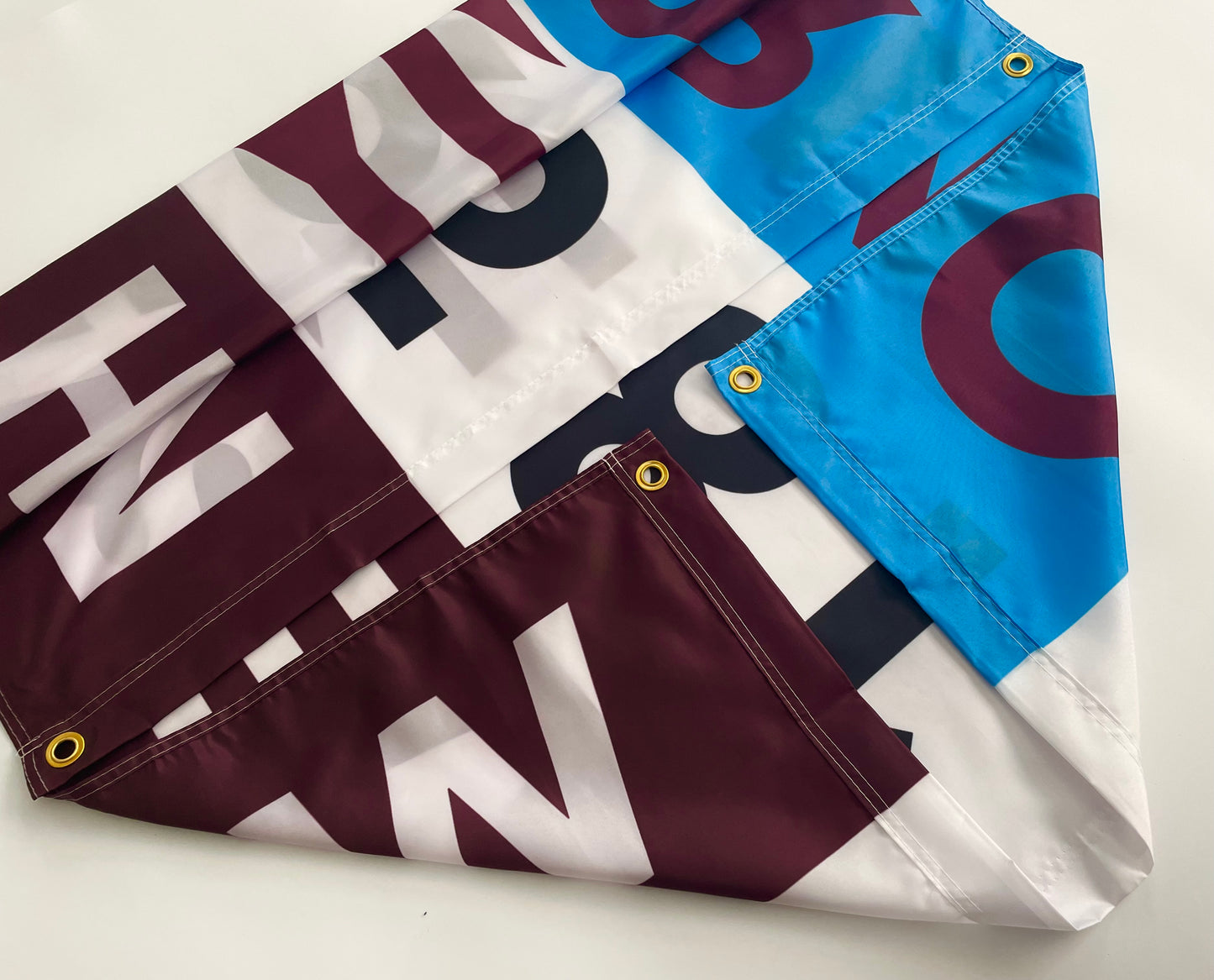 WEST HAM - 'ON TOUR 1895' FLAG (WES08)