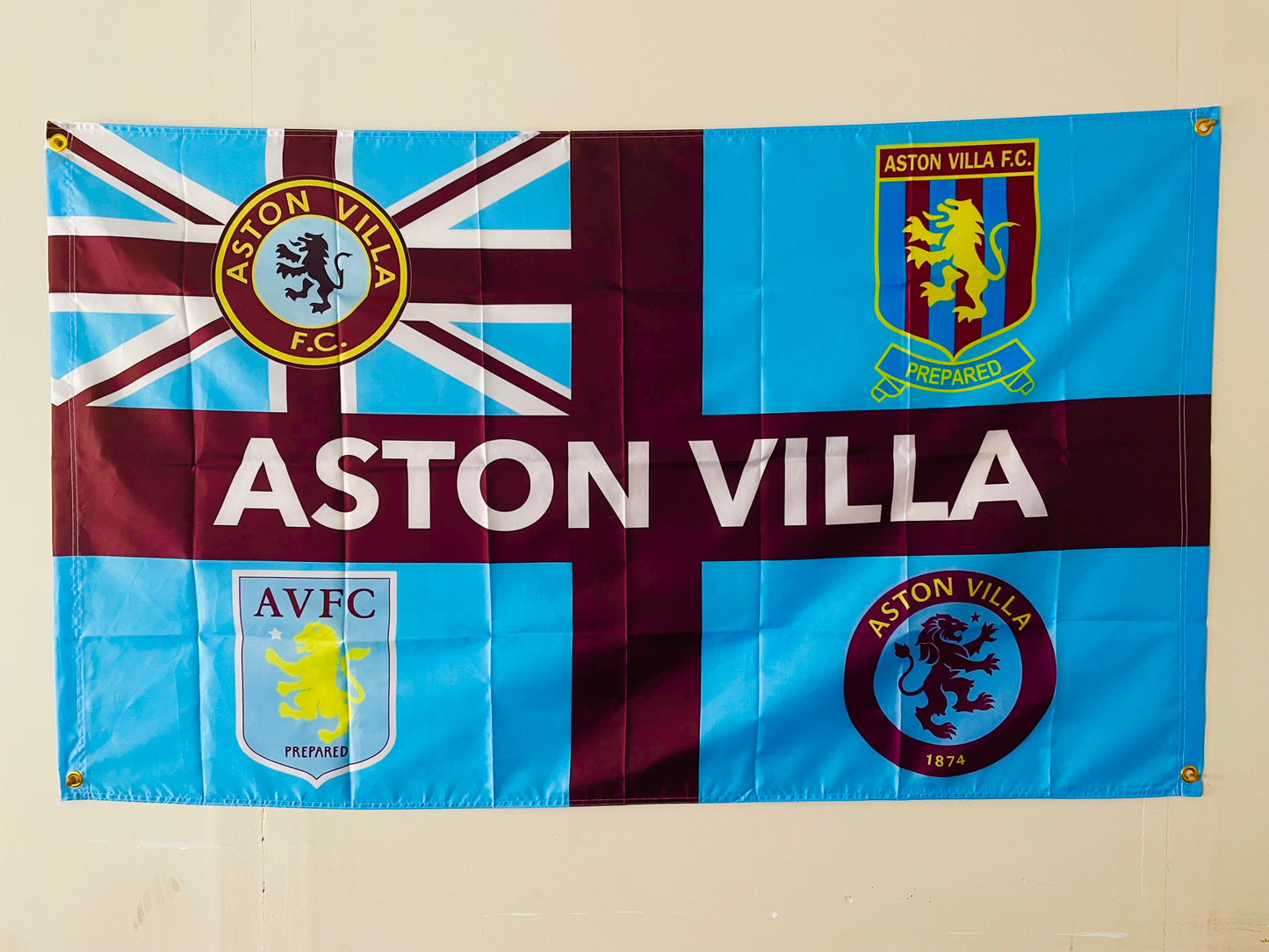 VILLA - 'CLASSIC VILLA RETRO BADGES' FLAG LIGHT BLUE (VIL09)