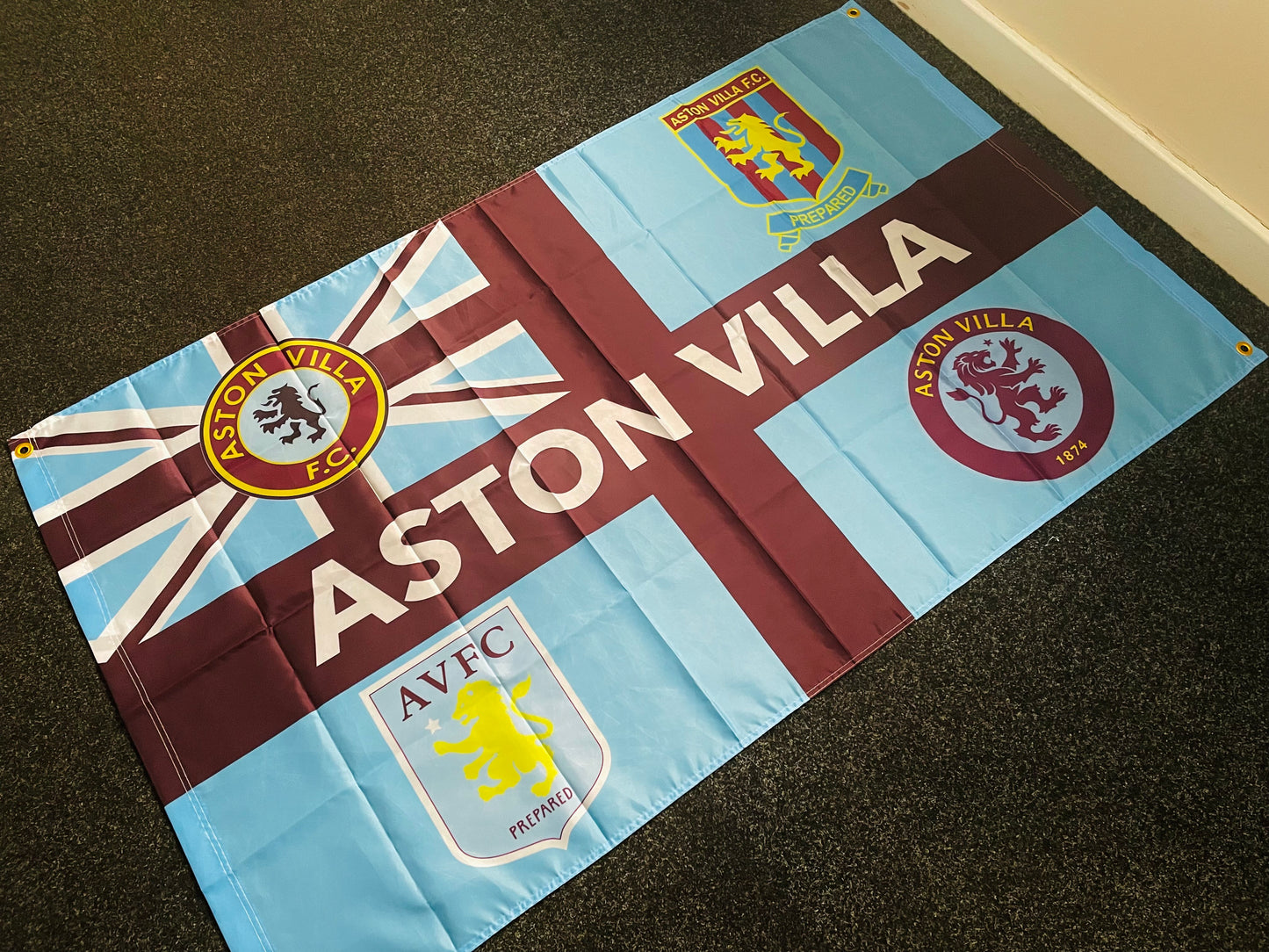 VILLA - 'CLASSIC VILLA RETRO BADGES' FLAG LIGHT BLUE (VIL09)