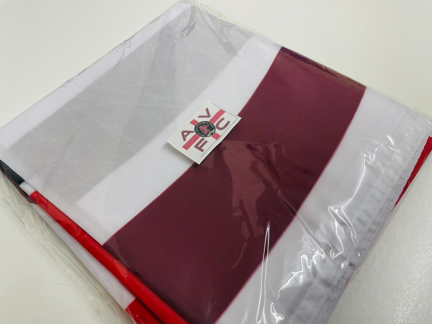 VILLA - 'RETRO VILLA BADGE ST GEORGE' FLAG (VIL06)