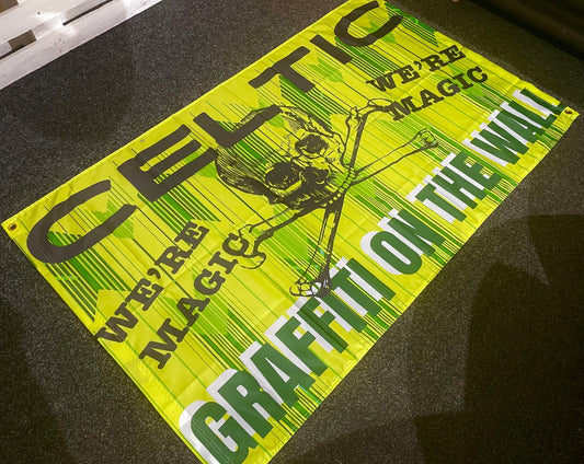 CELTIC - GRAFFITI ON THE WALL FLAG CEL09