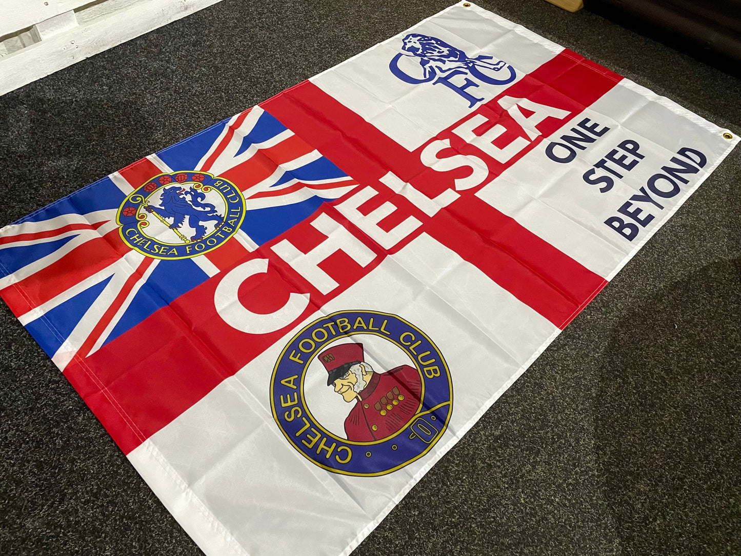 CHELSEA - ONE STEP BEYOND FLAG (CHEL05)