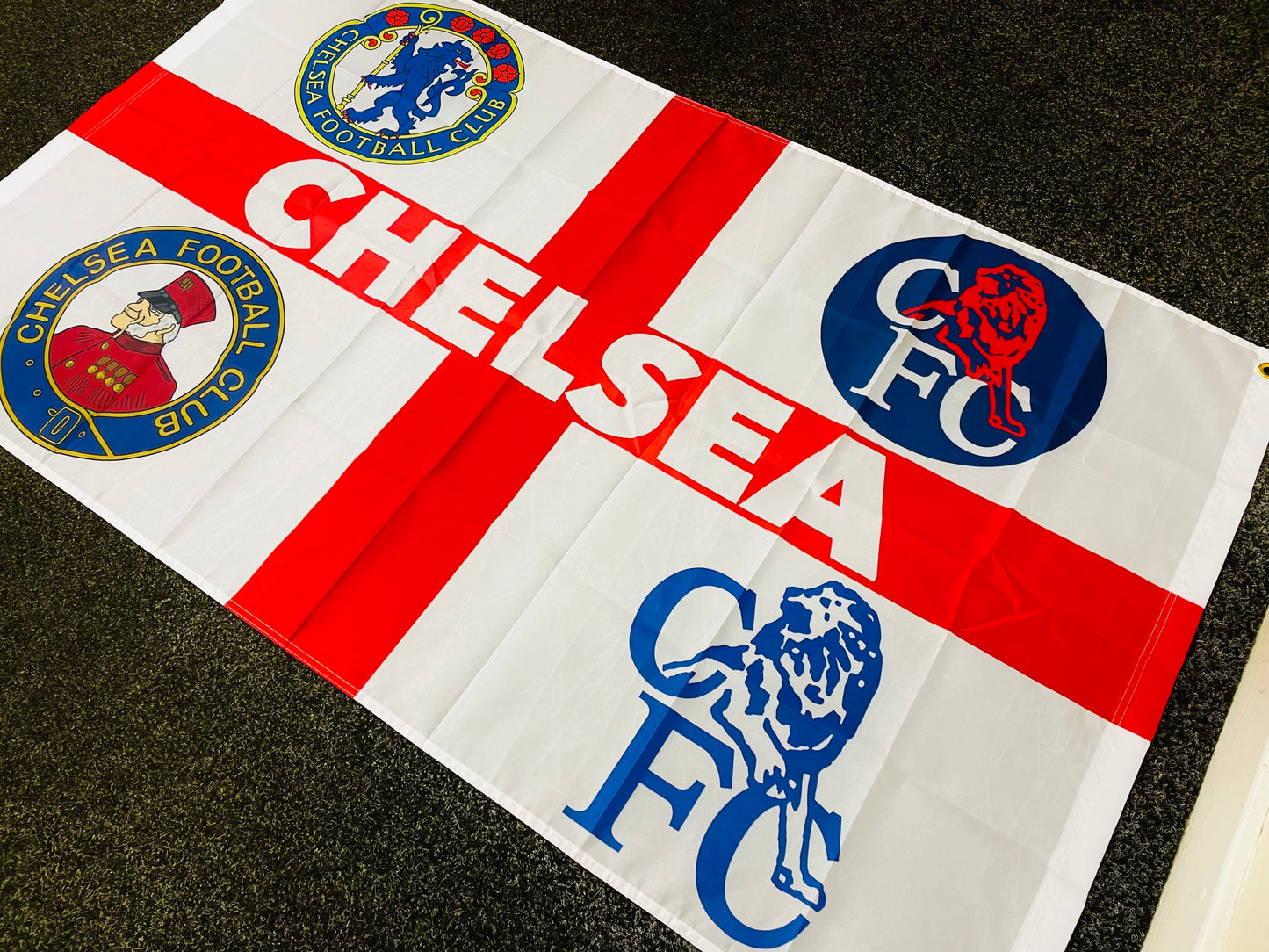 CHELSEA - RETRO BADGES ST GEORGE FLAG (CHEL12)