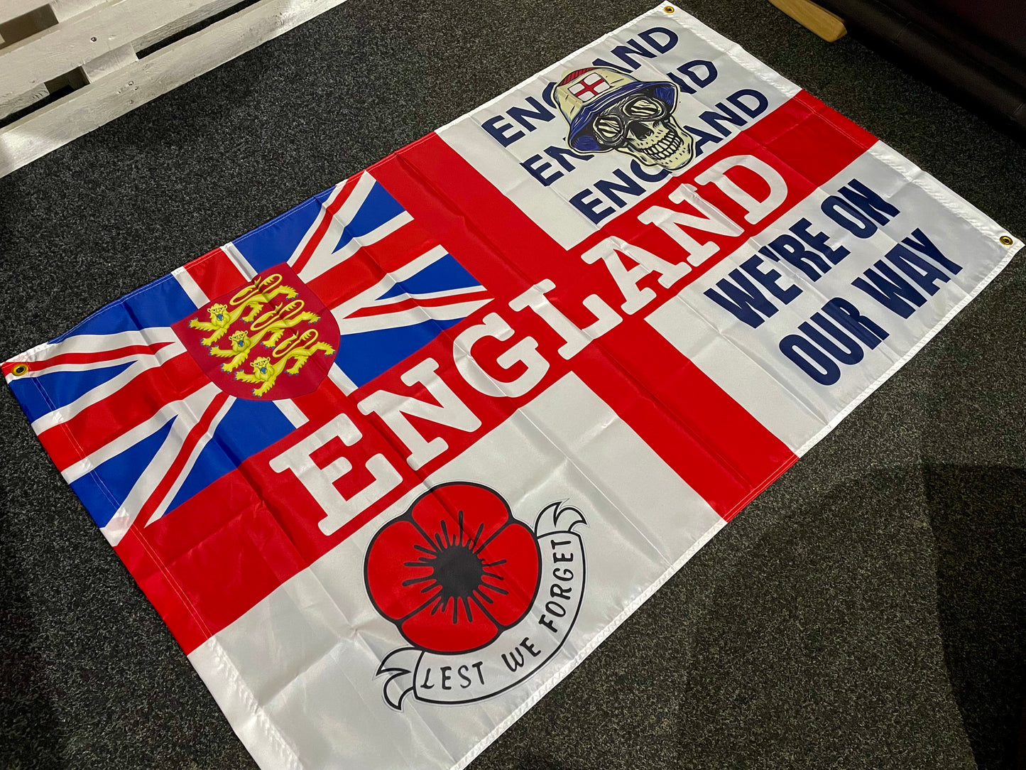 ENGLAND - 'ON OUR WAY' ST GEORGE CROSS FLAG (ENG01)
