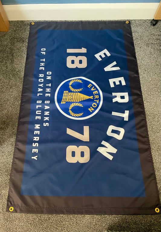 EVERTON 'ON THE BANKS FLAG' NAVY BLACK EV20