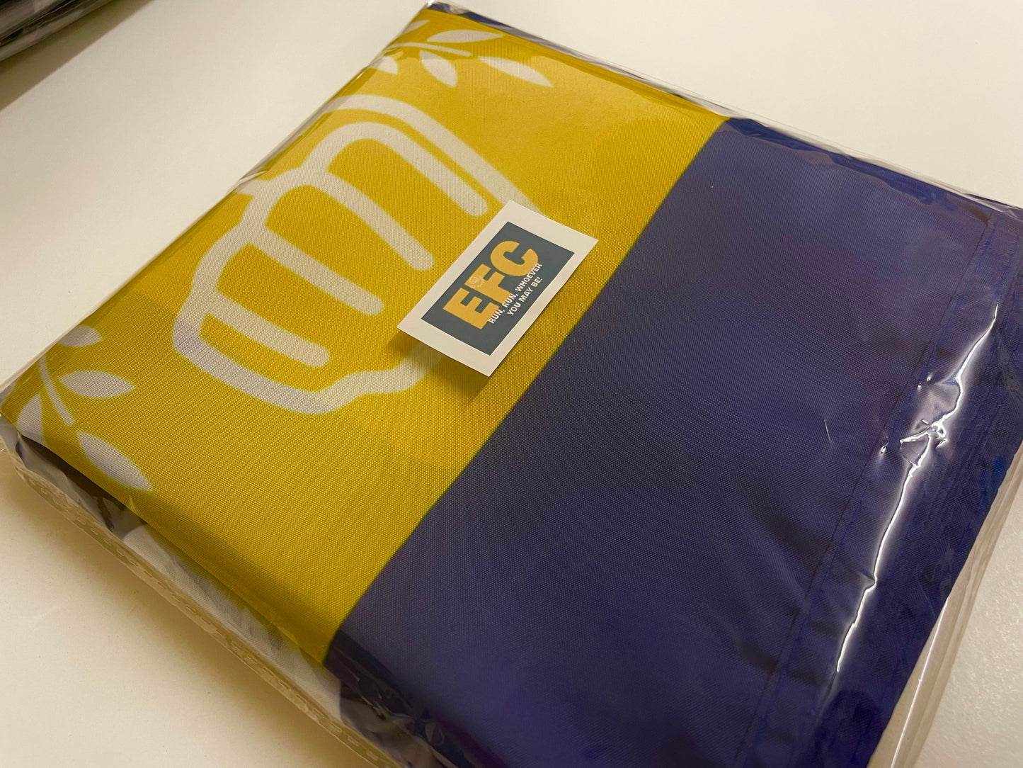 EVERTON - RUN, RUN WHOEVER YOU MAY BE FLAG EV10