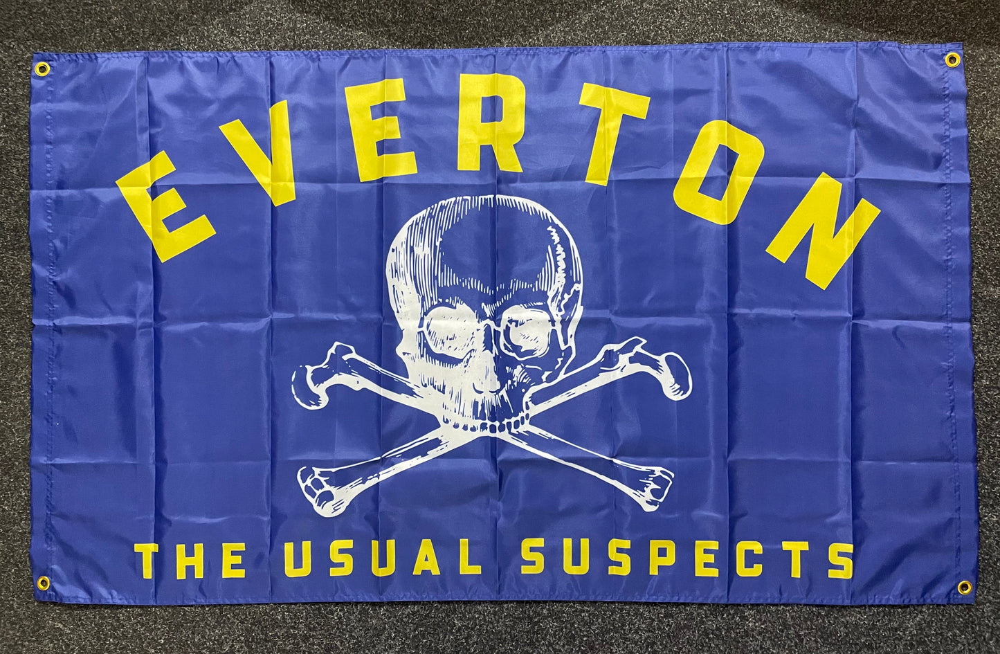 EVERTON - USUAL SUSPECTS FLAG (BLUE) EV11