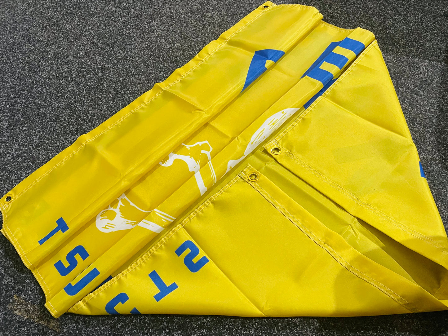 EVERTON - USUAL SUSPECTS FLAG (YELLOW) EV12