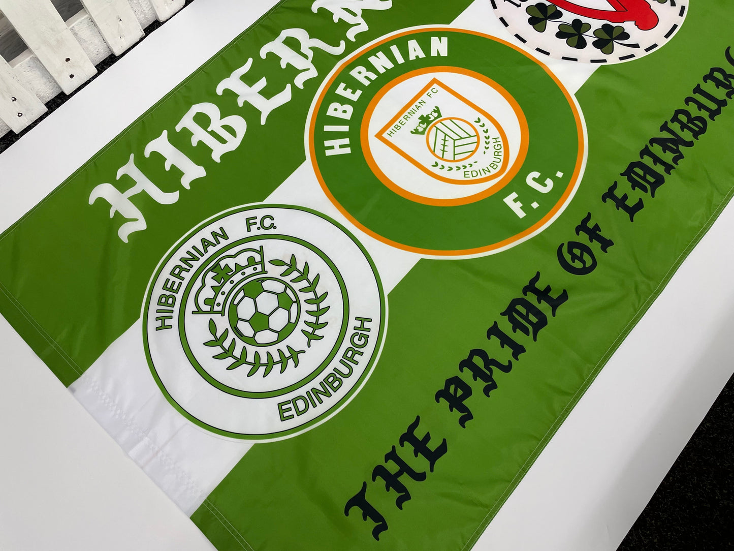HIBERNIAN - PRIDE OF EDINBURGH FLAG HIB01