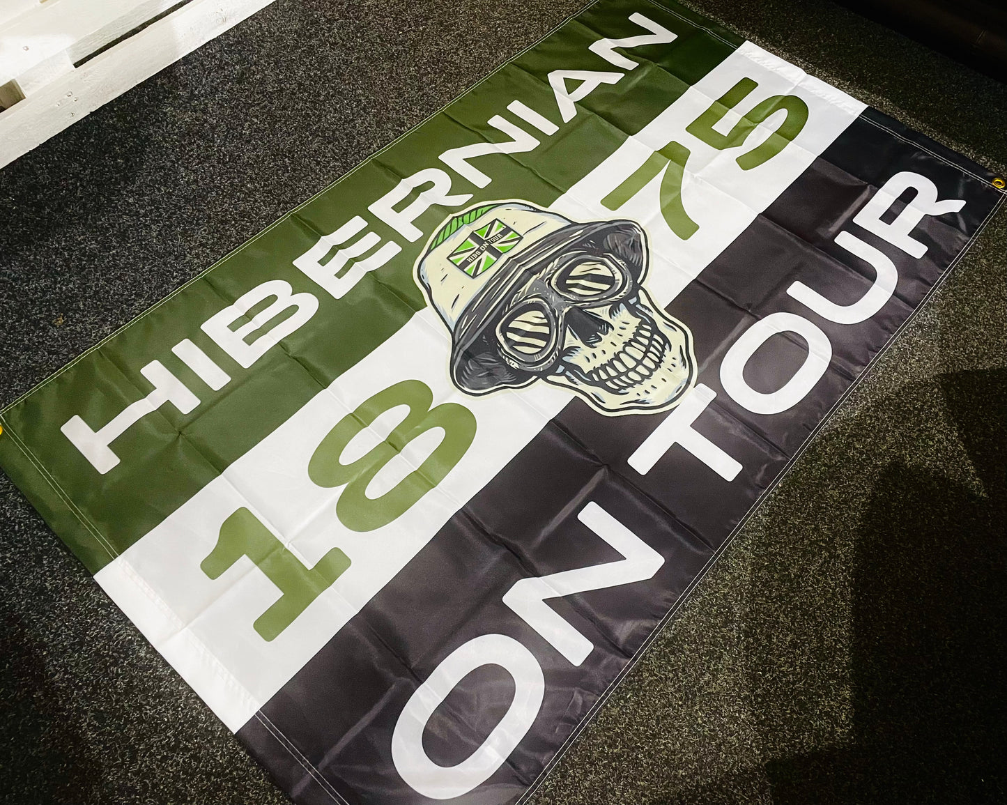 HIBERNIAN - HIBS MILLE MIGLIA SKULL FLAG HIB06