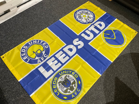 LEEDS - 'RETRO BADGES ST GEORGE' FLAG YELLOW (LU33)
