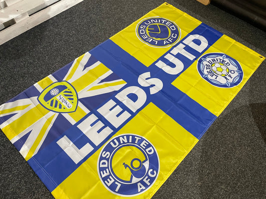 LEEDS - 'RETRO BADGE UNION JACK - YELLOW' FLAG (LU13)