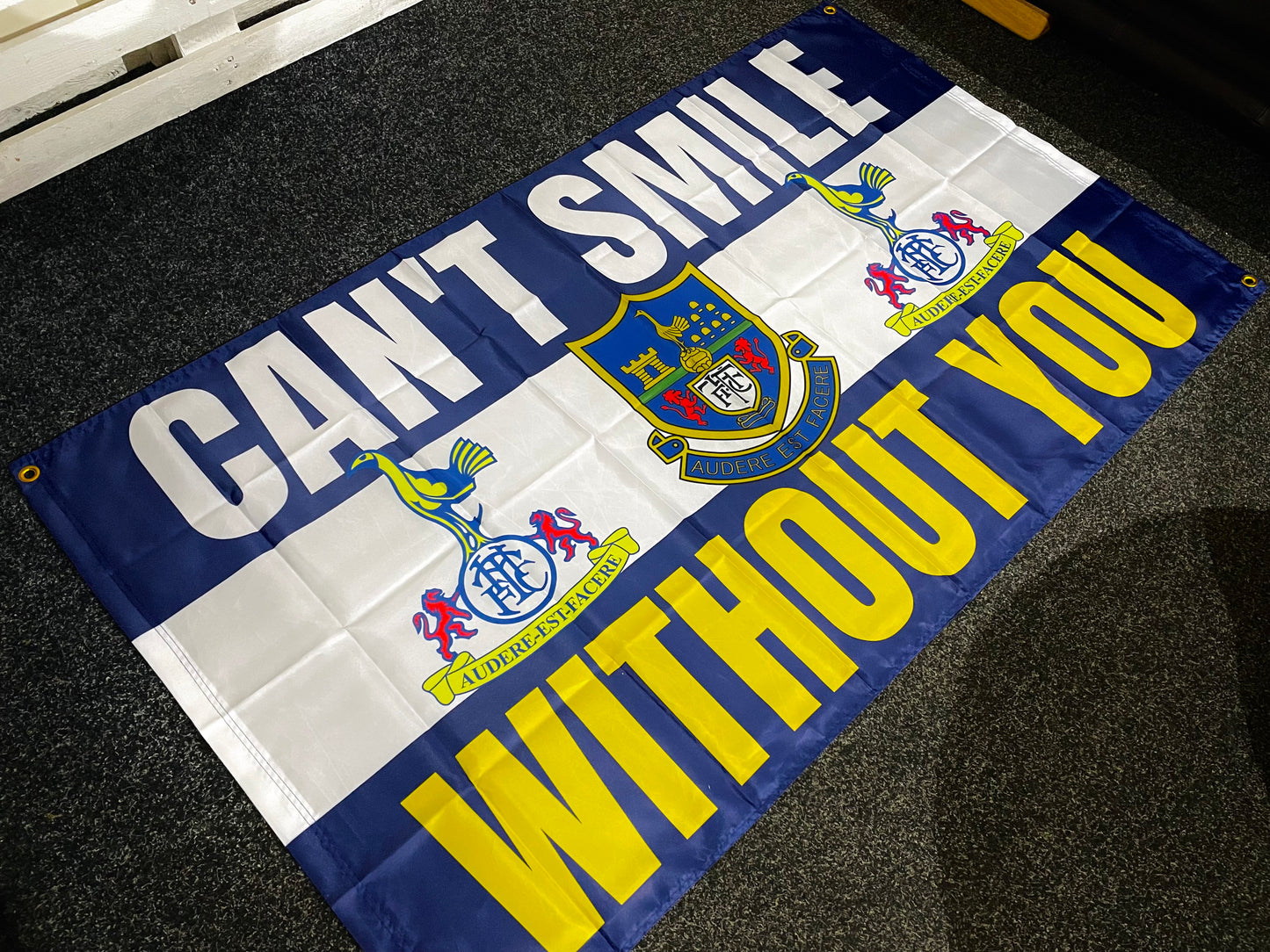 TOTTENHAM - CAN'T SMILE WITHOUT YOU FLAG #2 (TOT23)