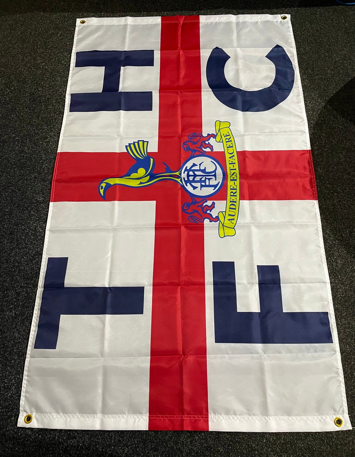 TOTTENHAM - THFC ST GEORGE FLAG #1 (TOT24)