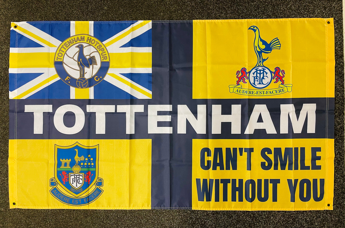 TOTTENHAM - CAN'T SMILE FLAG - YELLOW (TOT08)