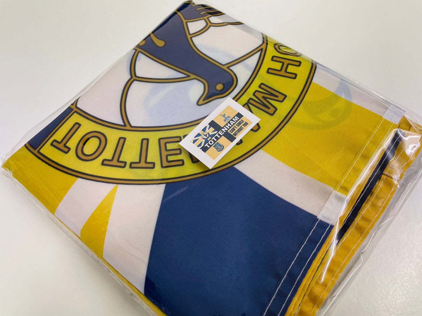 TOTTENHAM - CAN'T SMILE FLAG - YELLOW (TOT08)