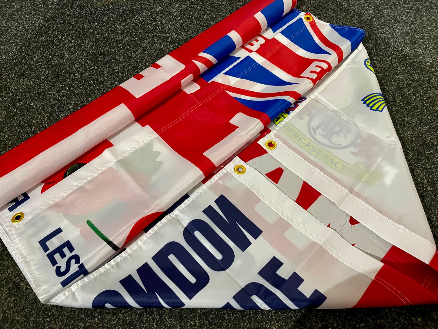 TOTTENHAM - PRIDE OF LONDON FLAG (TOT06)