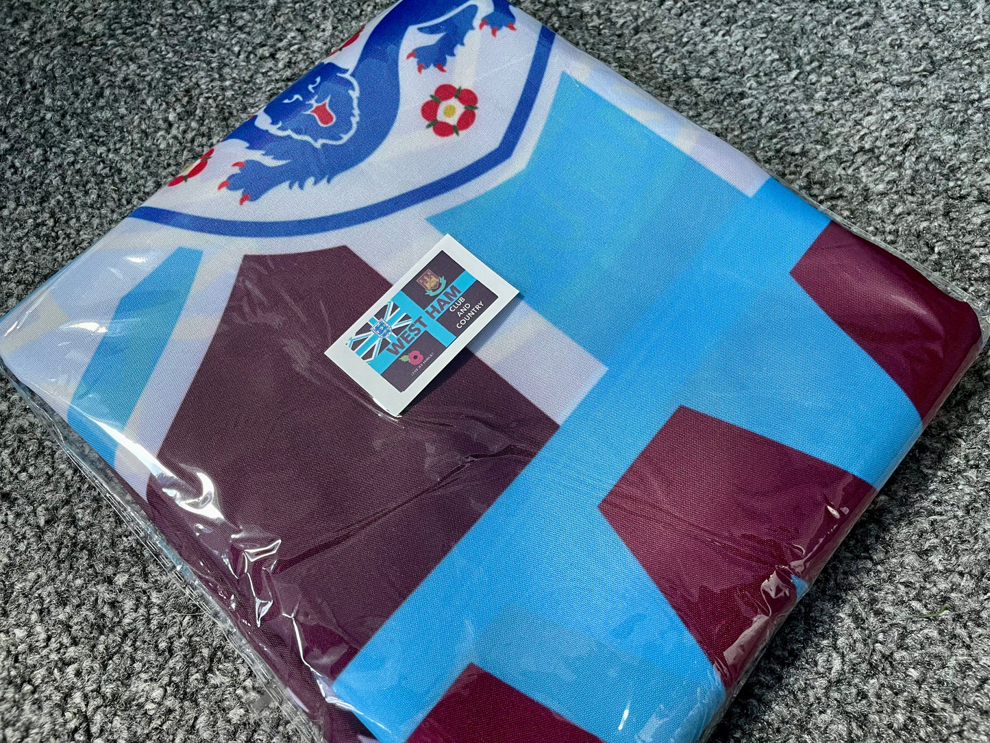 WEST HAM - 'CLUB AND COUNTRY' FLAG (WES21)