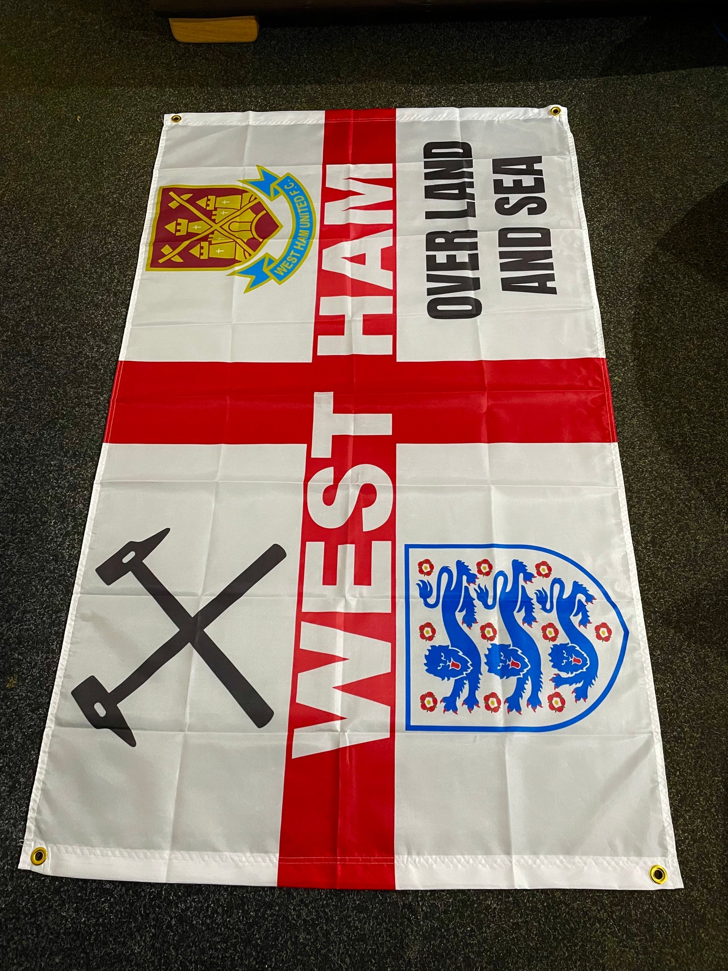 WEST HAM - 'ENGLAND OVER LAND AND SEA ST GEORGE' FLAG (WES03)